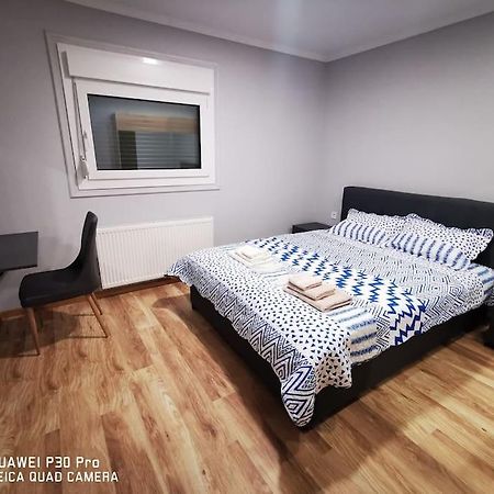 Θα Νιώθετε Σαν Στο Σπίτι Σας! Appartement Komotini Buitenkant foto