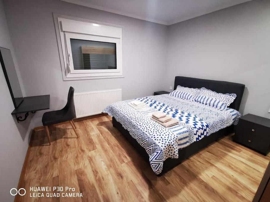 Θα Νιώθετε Σαν Στο Σπίτι Σας! Appartement Komotini Buitenkant foto