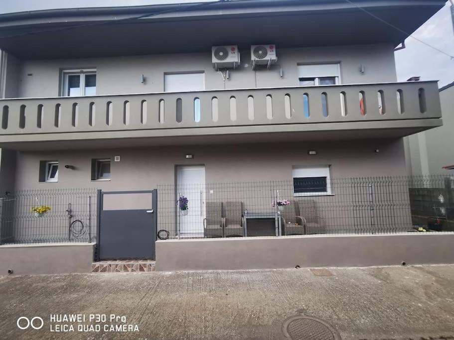 Θα Νιώθετε Σαν Στο Σπίτι Σας! Appartement Komotini Buitenkant foto